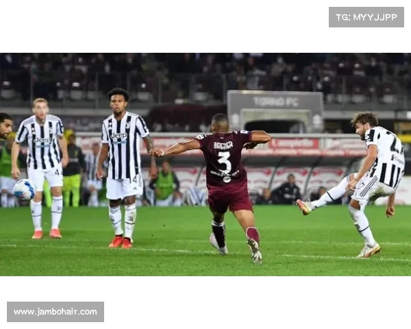 罗马诺透露切尔西签下西蒙斯概率高达85% 转会前景乐观 罗马诺透露切尔西签下西蒙斯概率高达85% 转会前景乐观